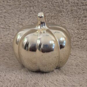 Silver Pumpkin Table Decor – Christmas & New Year